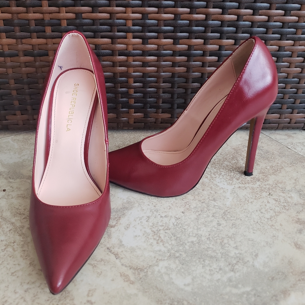 Burgundy heels👠